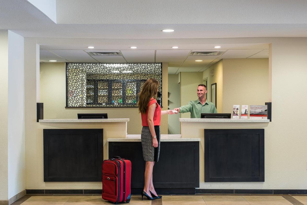 Candlewood Suites Bloomington By Ihg Buitenkant foto