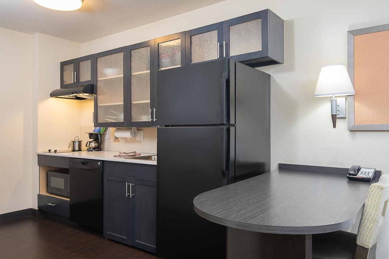 Candlewood Suites Bloomington By Ihg Buitenkant foto